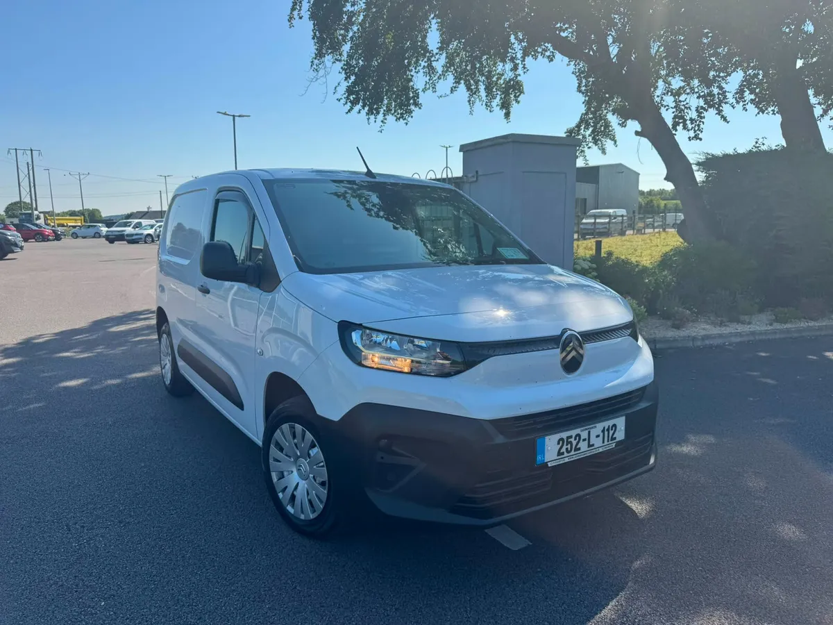 Citroen Berlingo LX  2025 - Image 1
