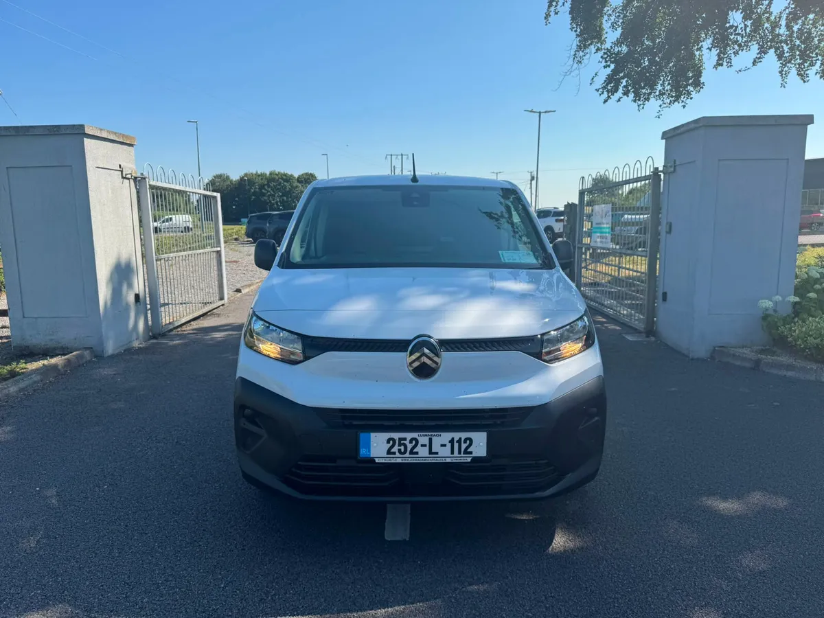 Citroen Berlingo LX  2025 - Image 2