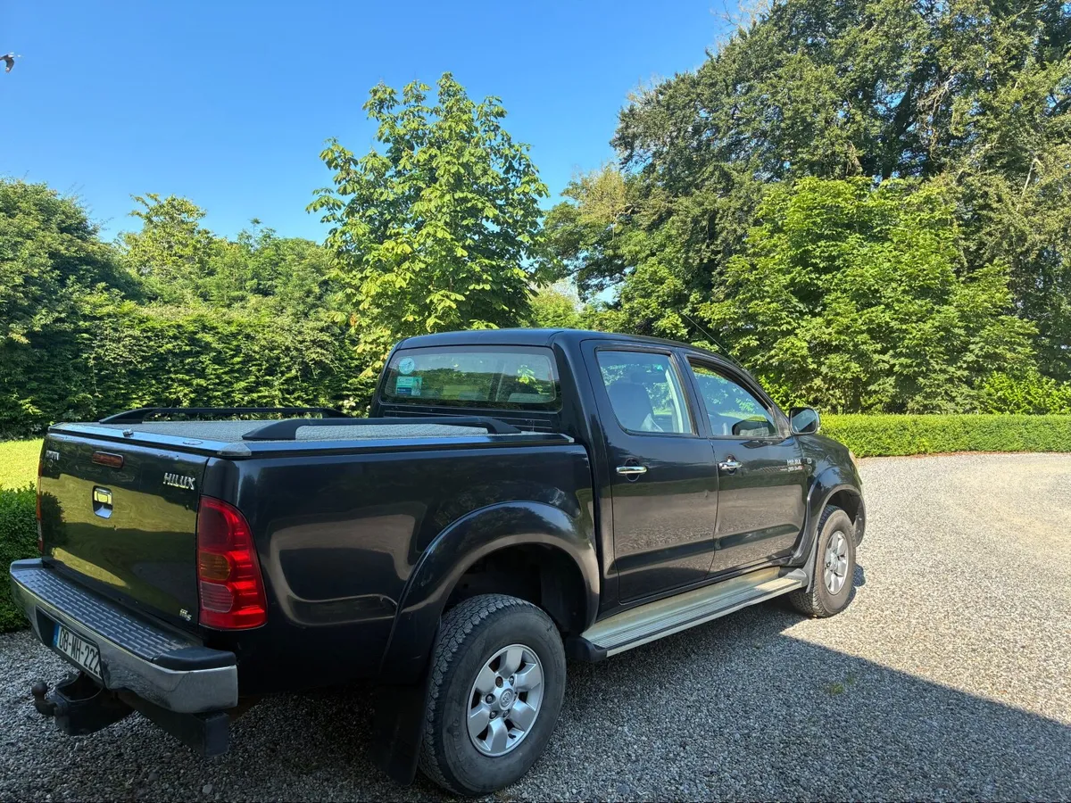 Toyota Hilux 2008 - Image 3