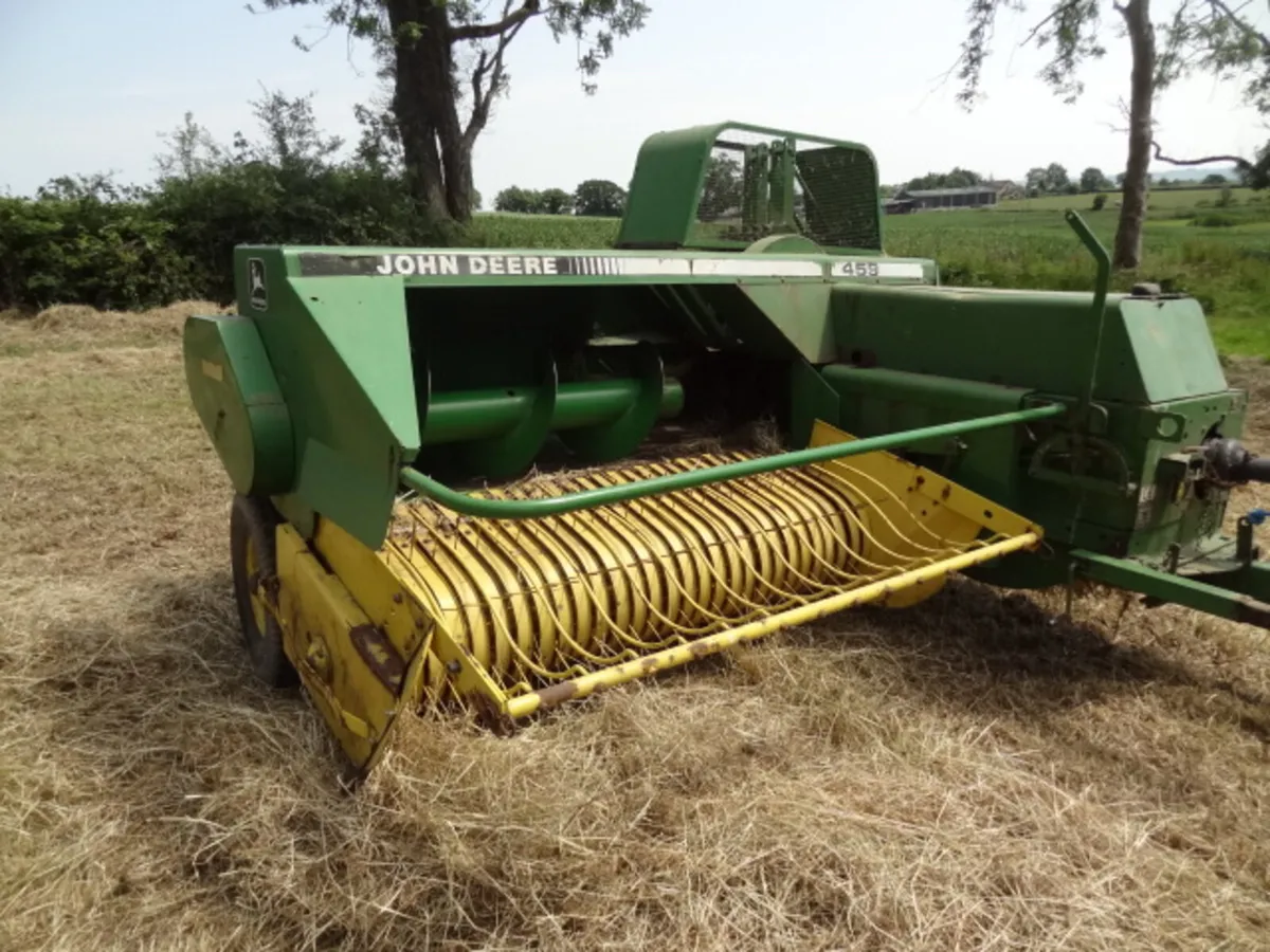 John Deere 459 Conventional Square Baler - Image 3