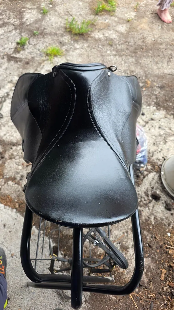saddle 17 inch - Image 2