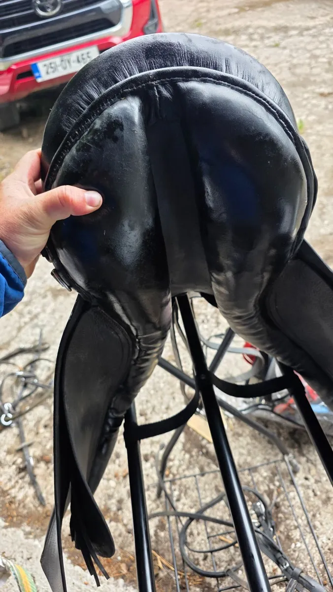 saddle 17 inch - Image 3