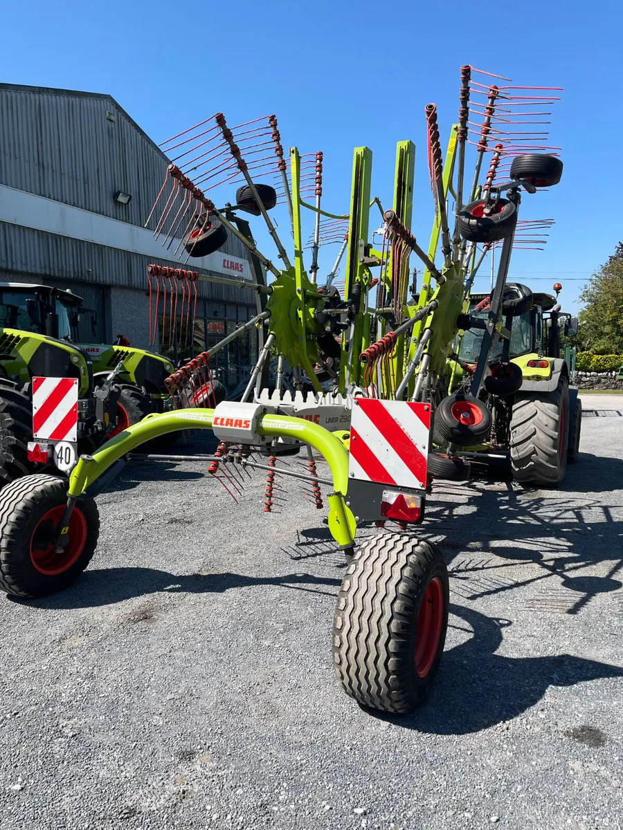 2020 Claas liner 2900 - Image 3