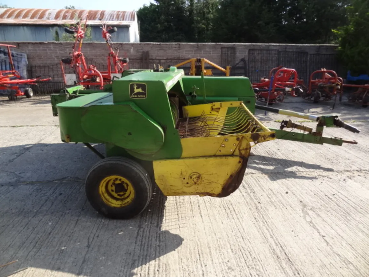 John Deere 456A Conventional Square Baler - Image 3