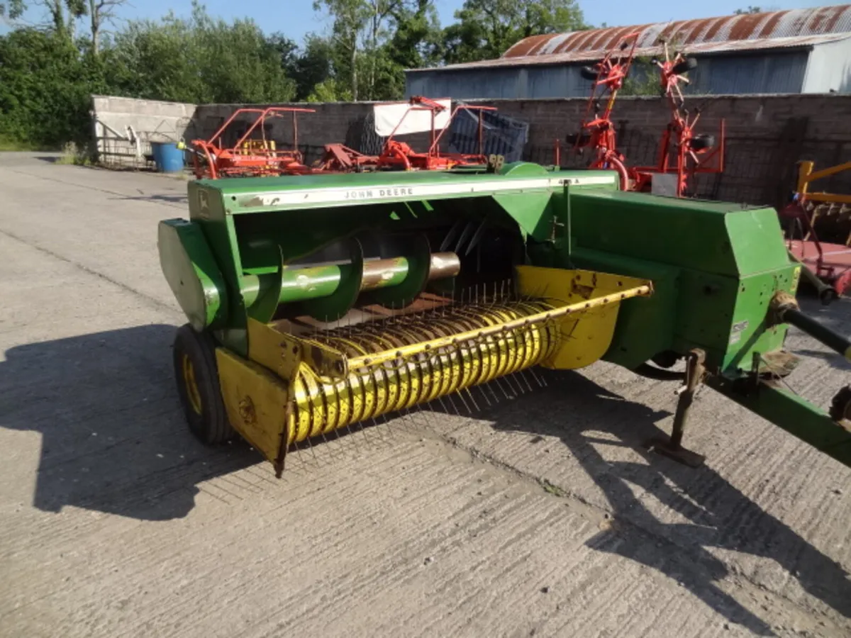 John Deere 456A Conventional Square Baler - Image 2