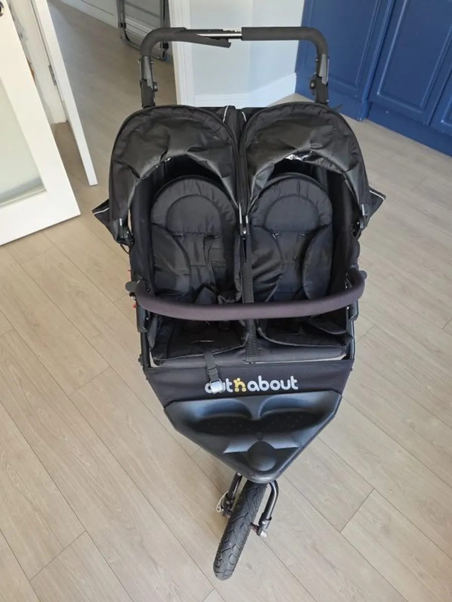 Out n About Nipper Double V4 Double Buggy - Image 4