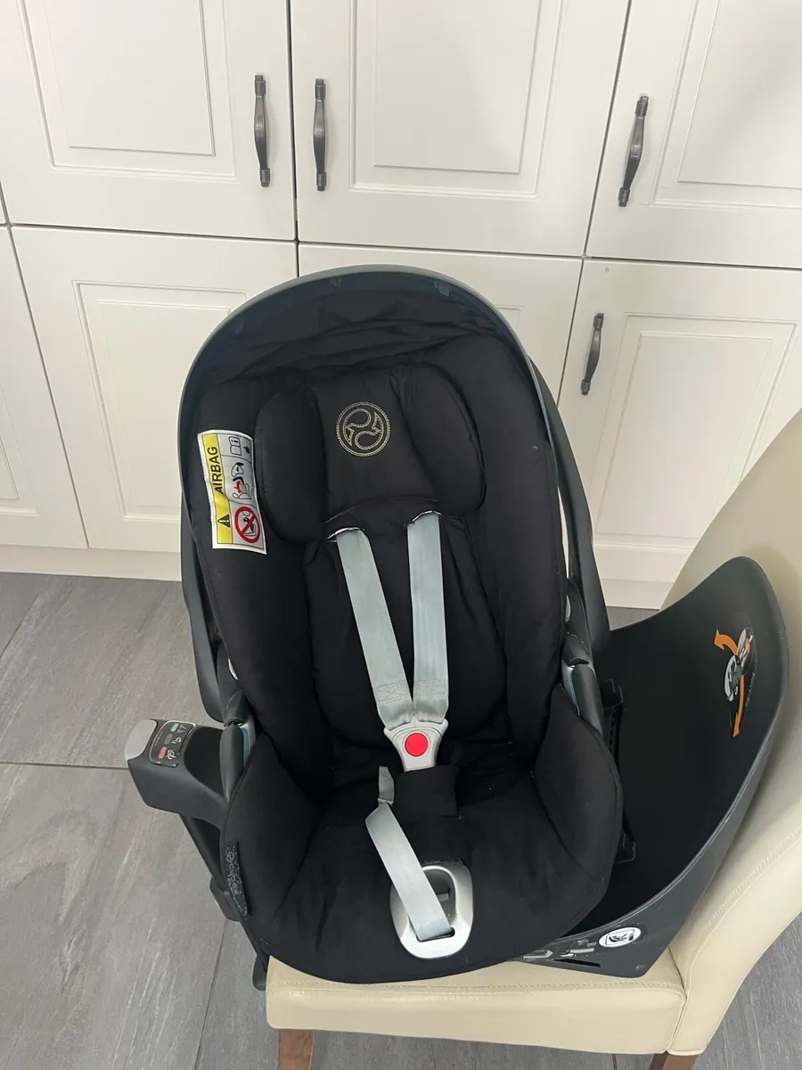 Baby car seat - Image 3