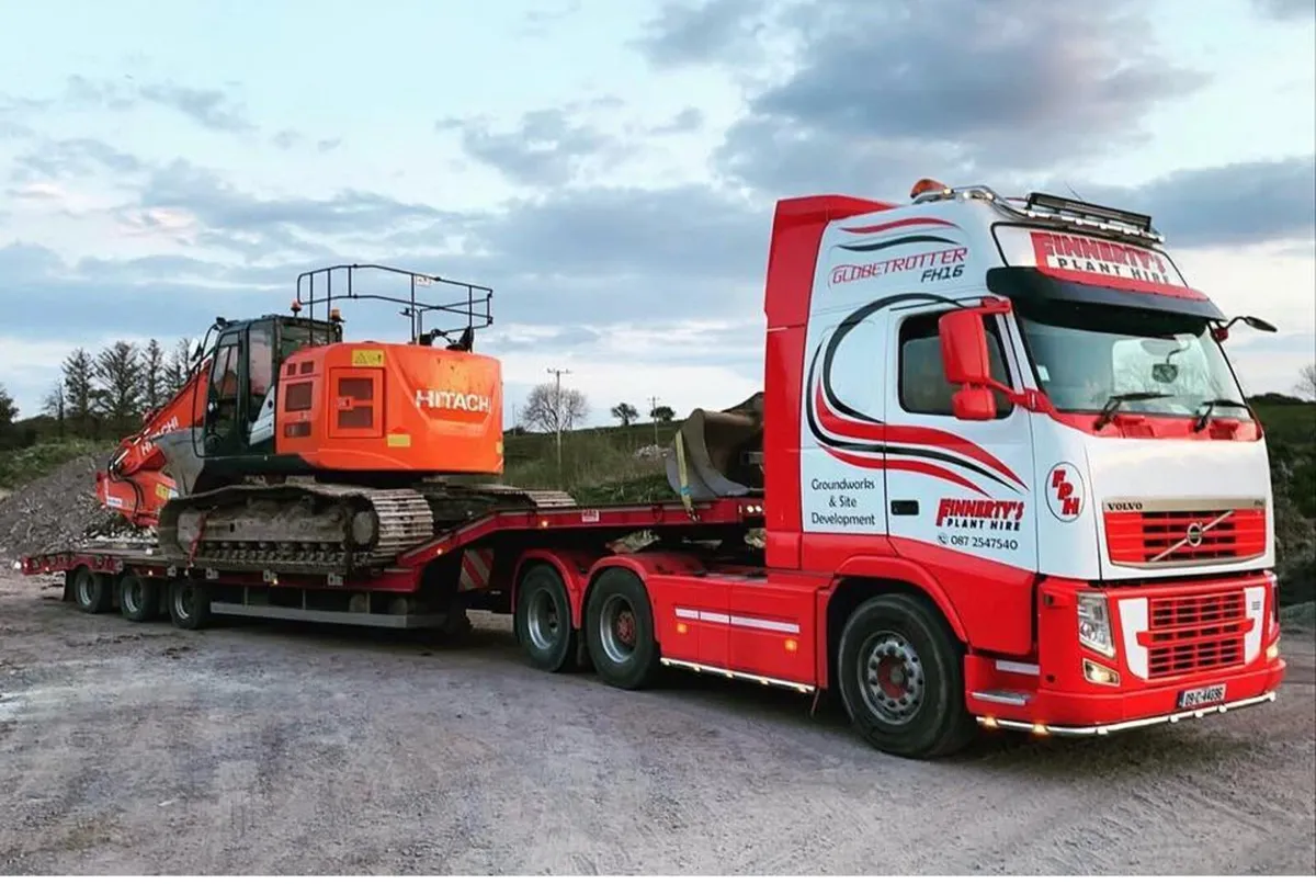 Volvo F16 Tractor Unit - Image 1