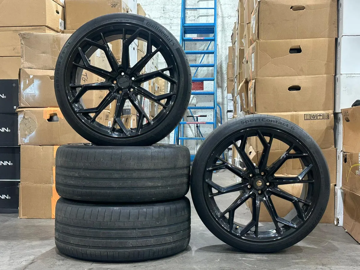 23" Riviera RV133 Alloys for Audi Q8 or Touareg - Image 1