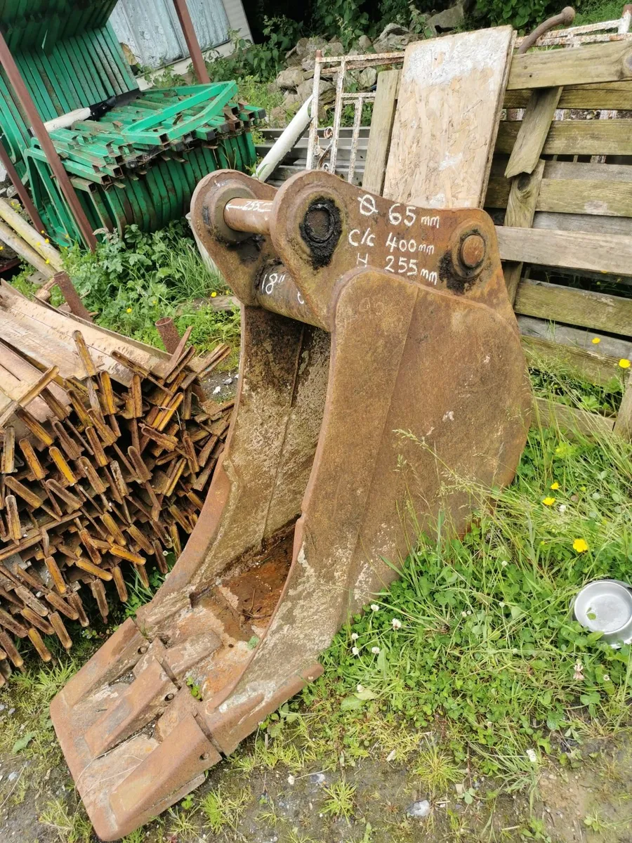 18"Digger bucket - Image 2