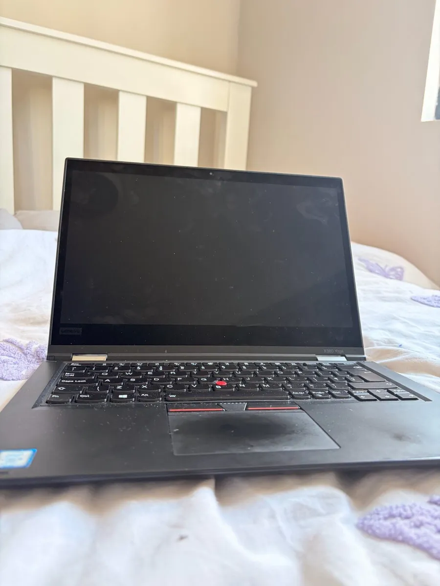 Laptop - Image 4