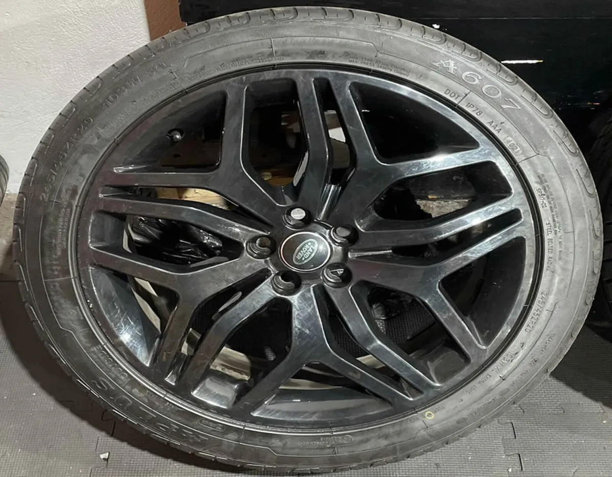20" GENUINE RANGE ROVER EVOQUE ALLOYS & TYRES - Image 2