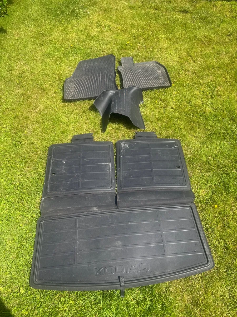 Car Mats - Image 2