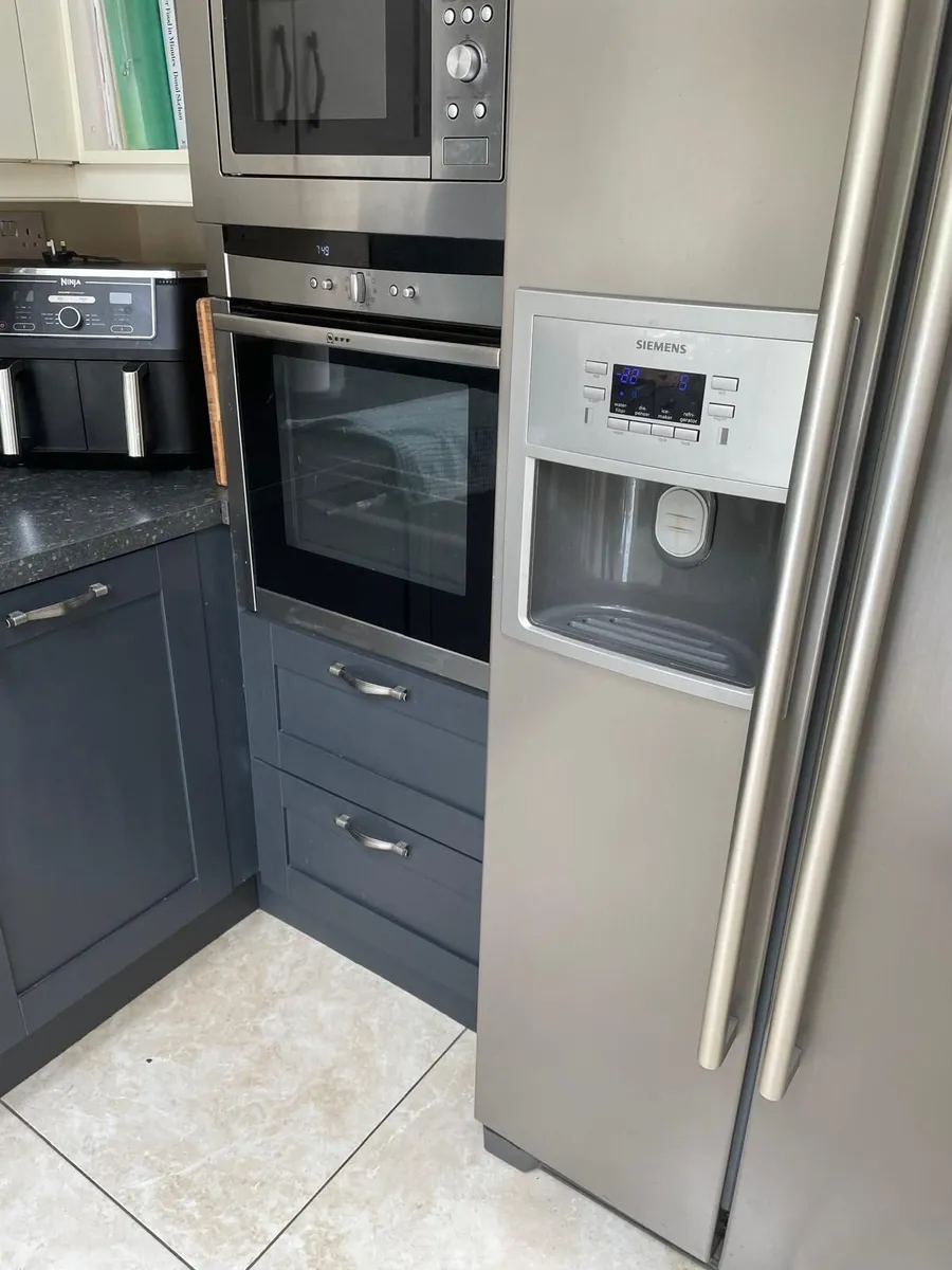 Fitted Kitchen - Image 2
