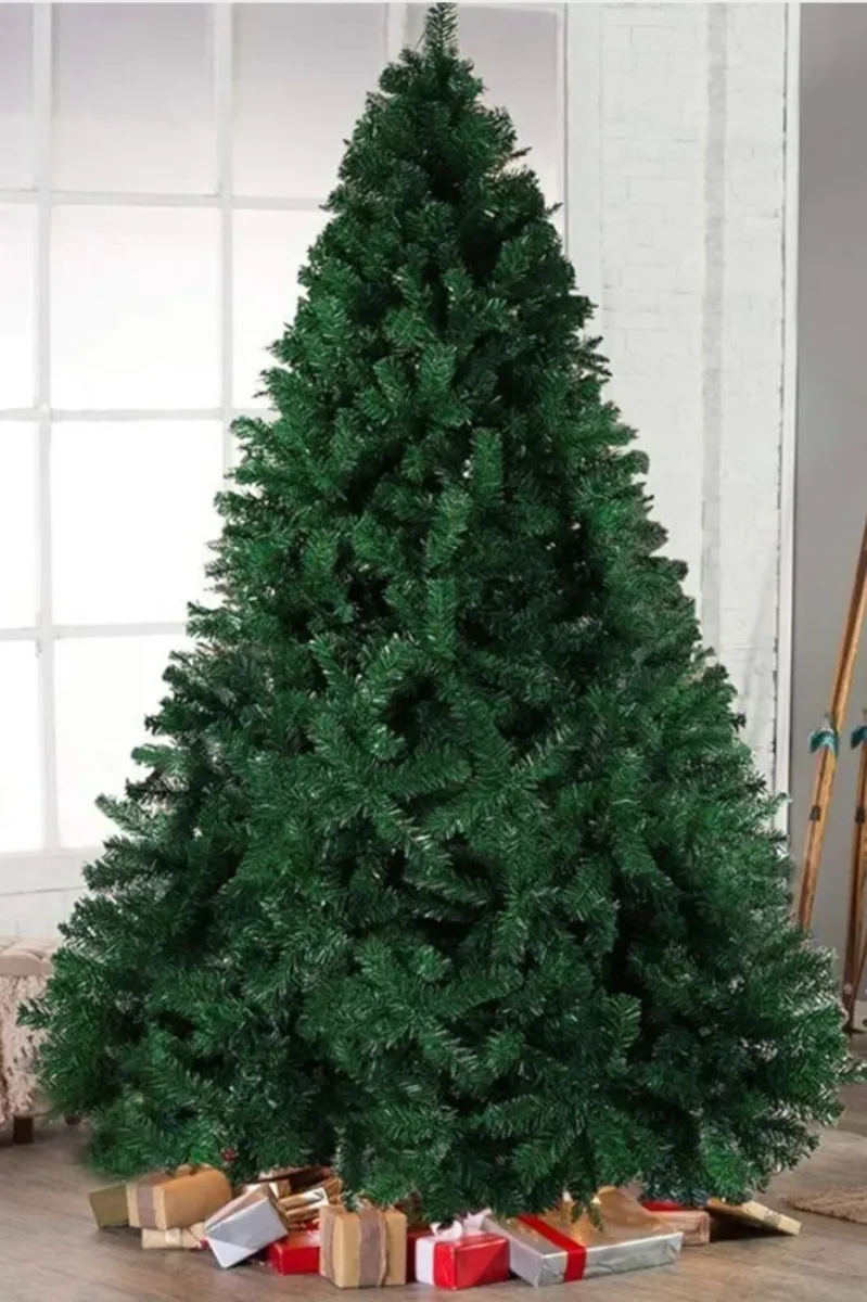 10 ft Christmas 🎄 tree - Image 3