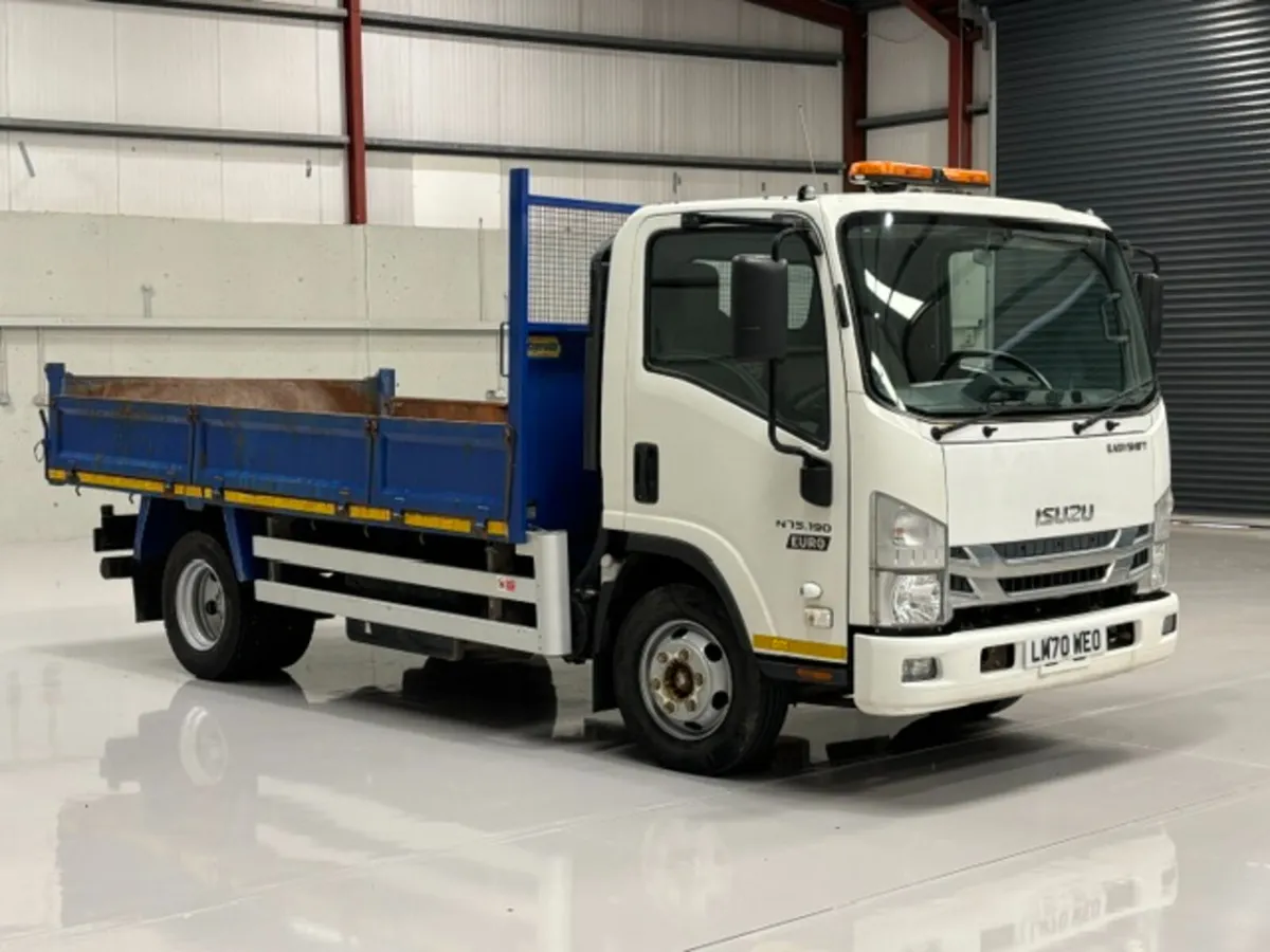 2021 1SUZU N75-190 7.5 TON INSULATED TIPPER - Image 1