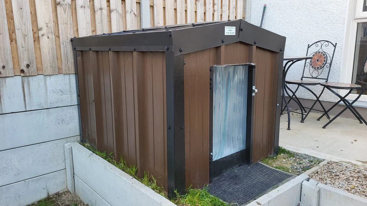 Large Dog Kennel - Image 3