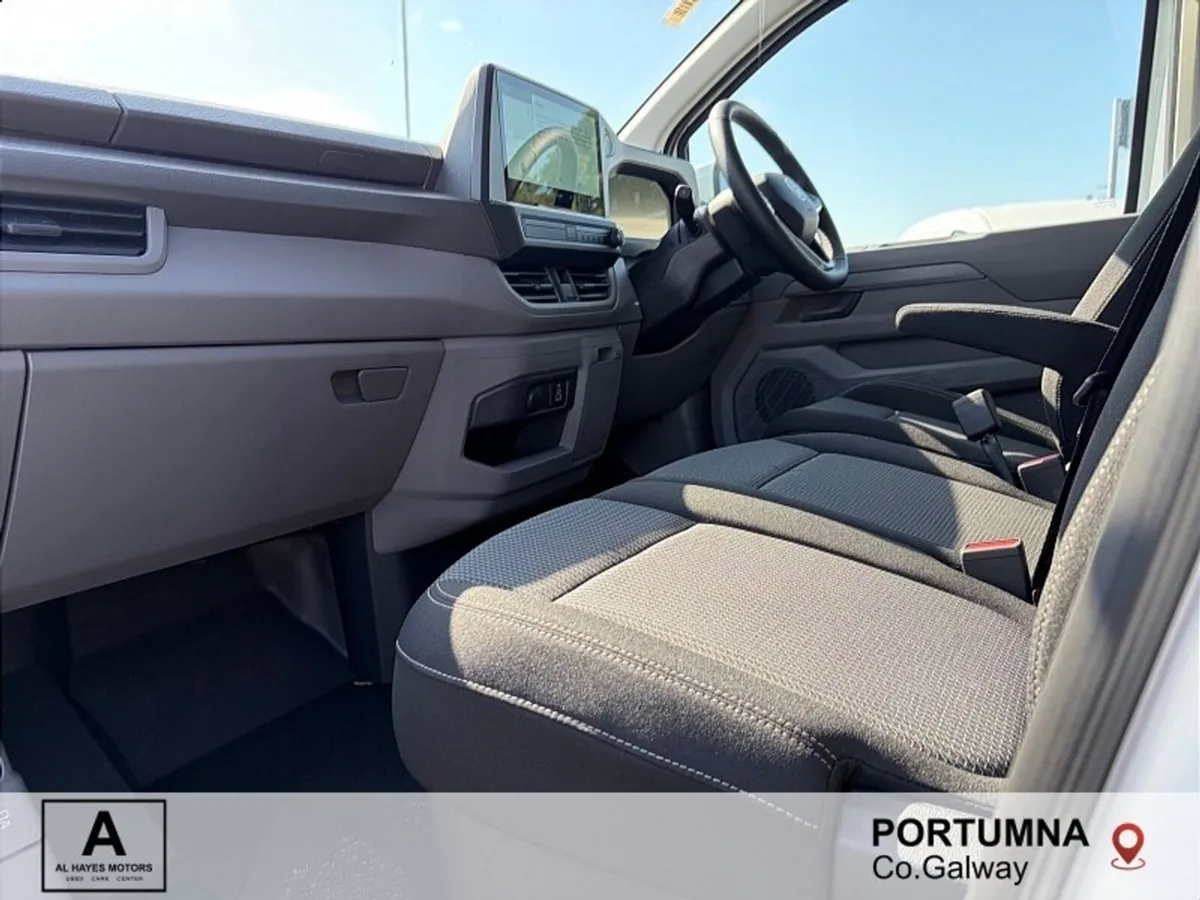 Volkswagen Transporter AUTOMATIC HIGHLINE LWB30 15 - Image 4