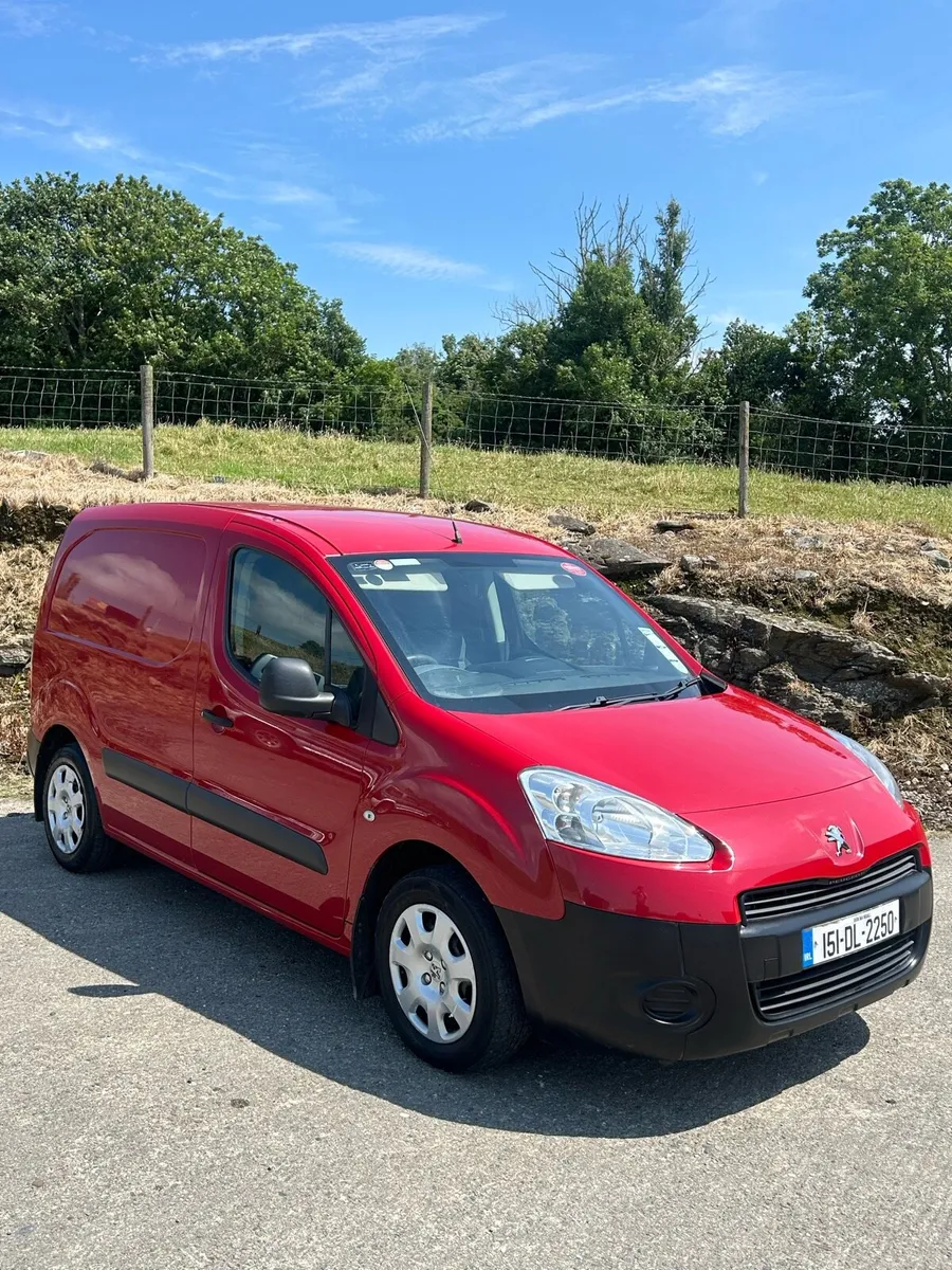 2015 Peugeot Partner 3 Seats - Image 2