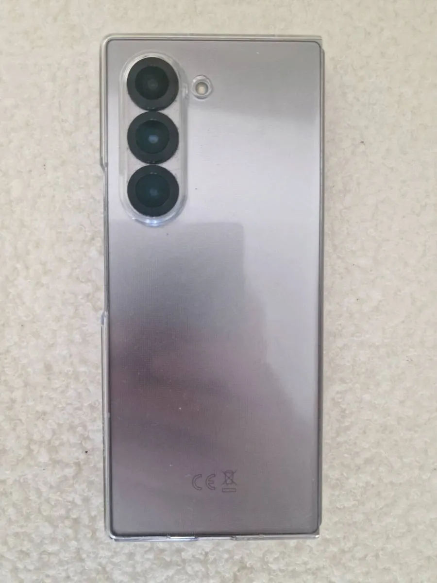 Samsung Z Fold 6 - Image 1