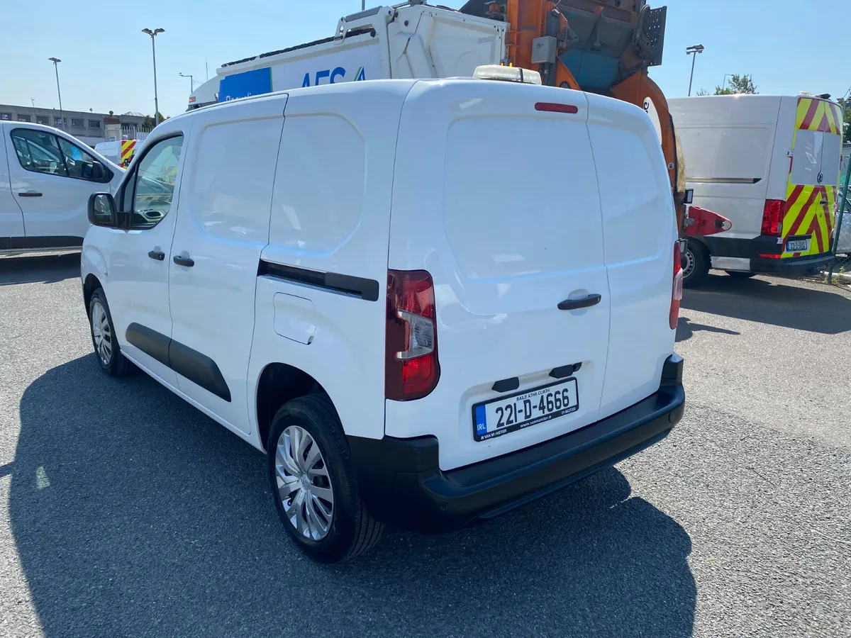 2022 Peugeot Partner Professional 1.5HDI 100BHP - Image 4