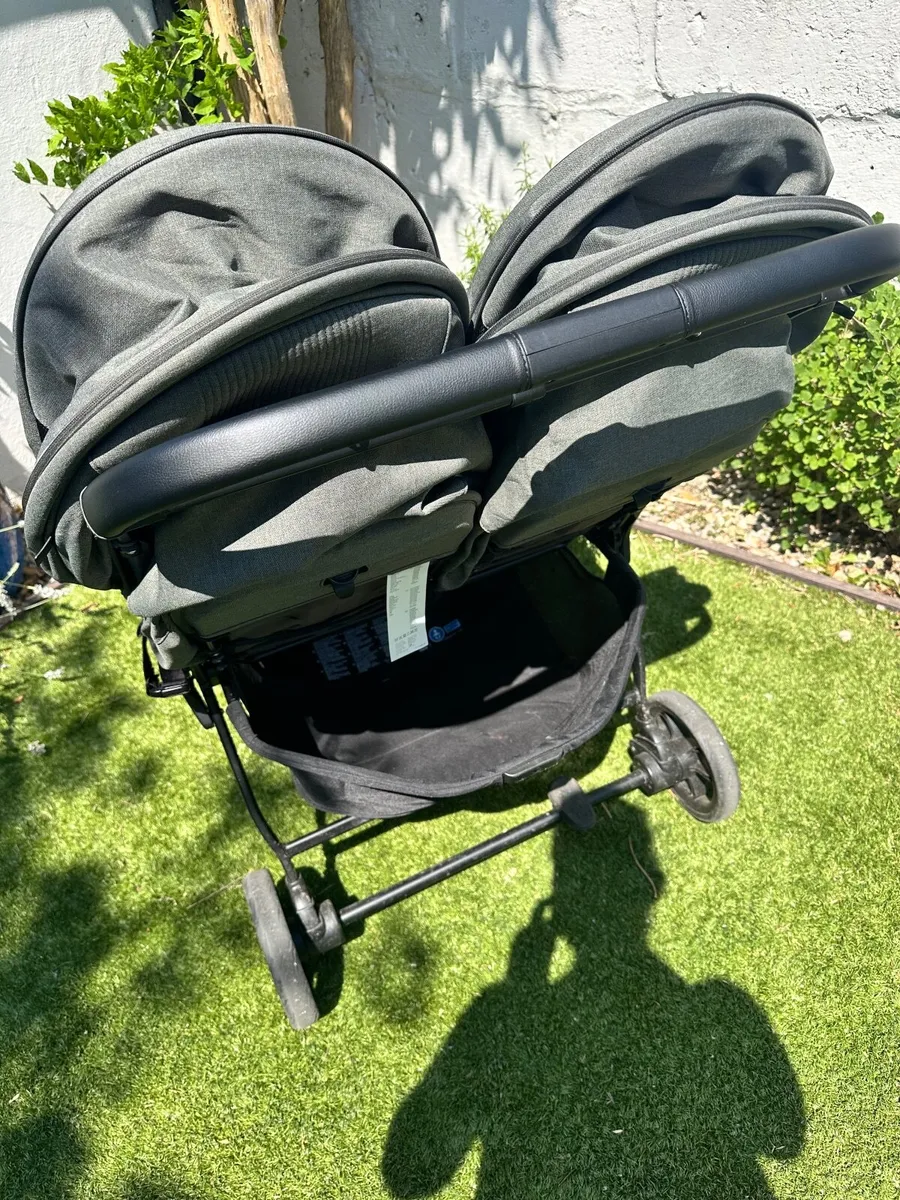 Joie Double Buggy – Excellent Condition – 10 Month - Image 3