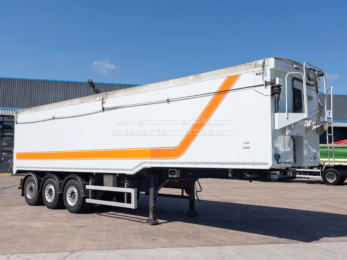 2016 WILCOX BULK TIPPING TRAILER - Image 1
