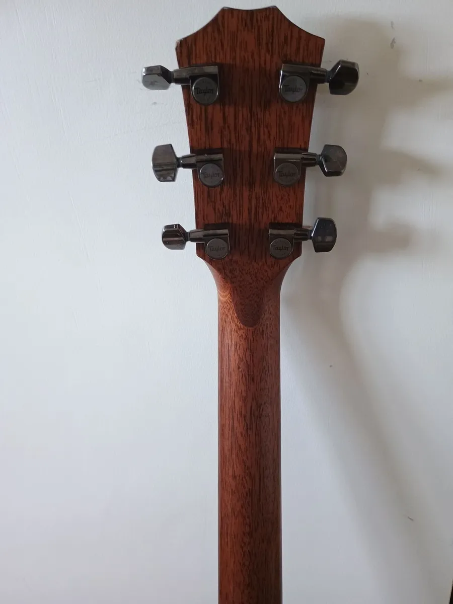 Taylor 814 CEAcoustic / Electric Guitar - Image 3