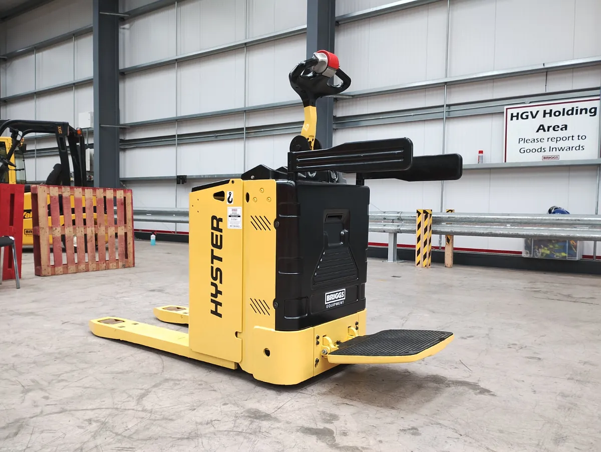2017 Hyster P2.0SE Pallet Truck (REF: 010541) - Image 1