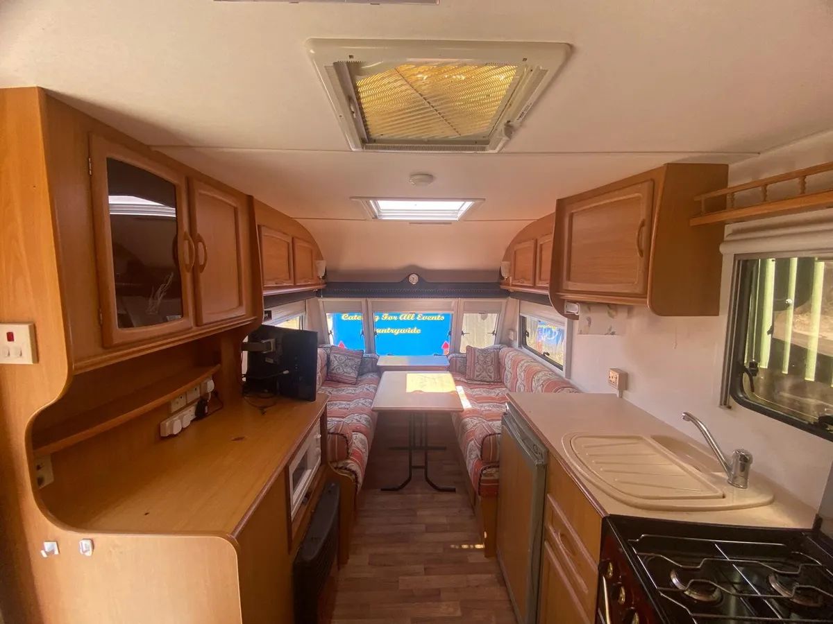 2 BERTH AVONDALE WINDSOR - Image 3