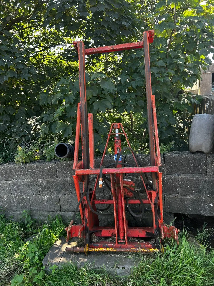 Tractor hoist - Image 3