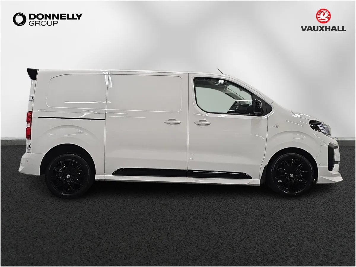 Vauxhall Vivaro M Diesel Special Edition GS - Image 3