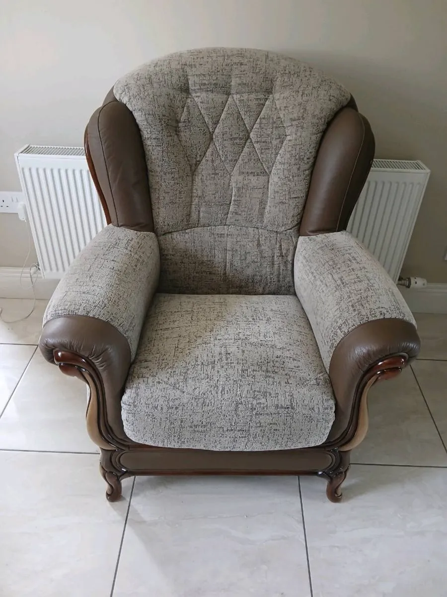 Armchair - Image 1
