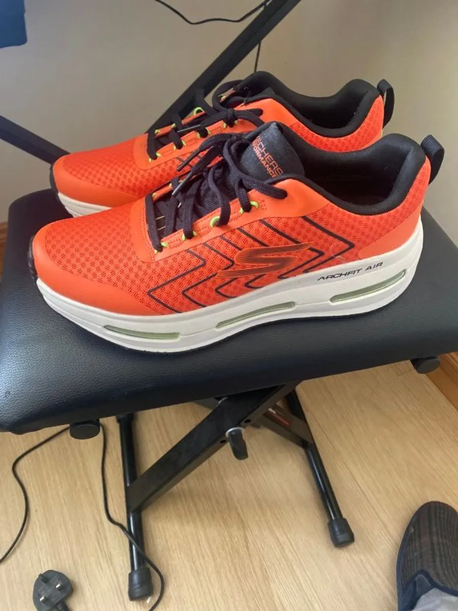 Skechers Archifit Air - Image 1