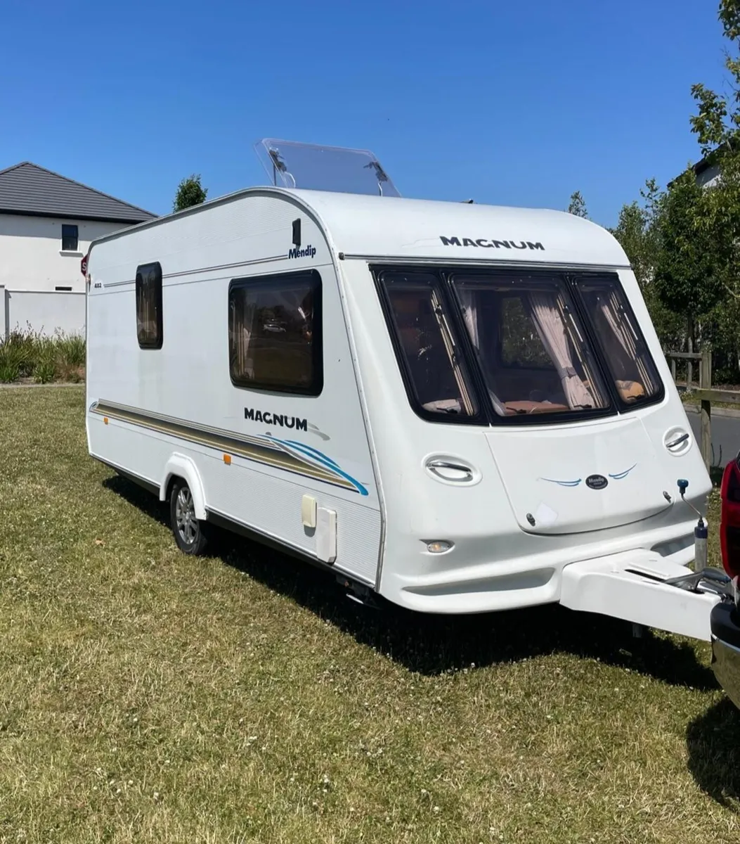 Lightweight 09 Compass 2/3 berth & Full Awning - Image 2