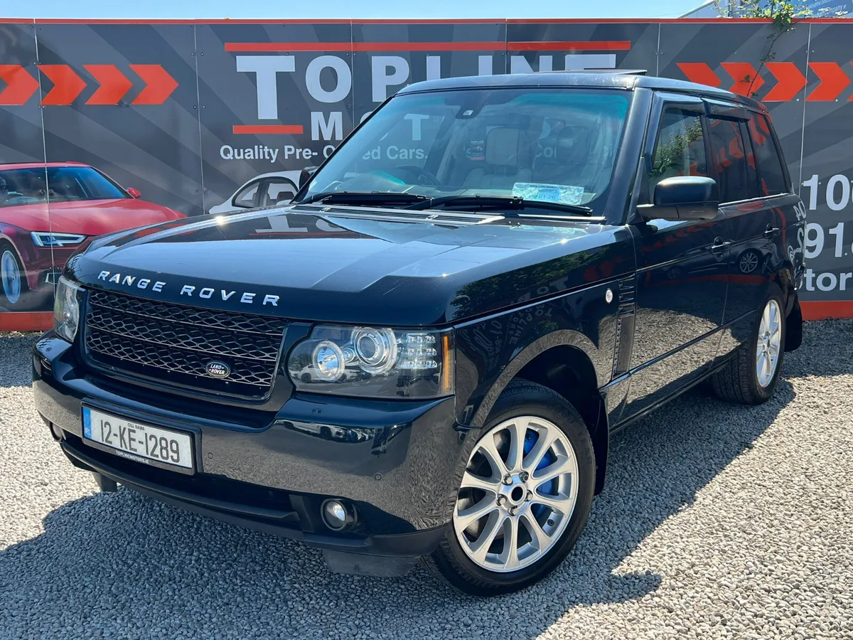 //STUNNING 4.4 DIESEL//5 SEATER-CREW CAB//TESTED// - Image 3