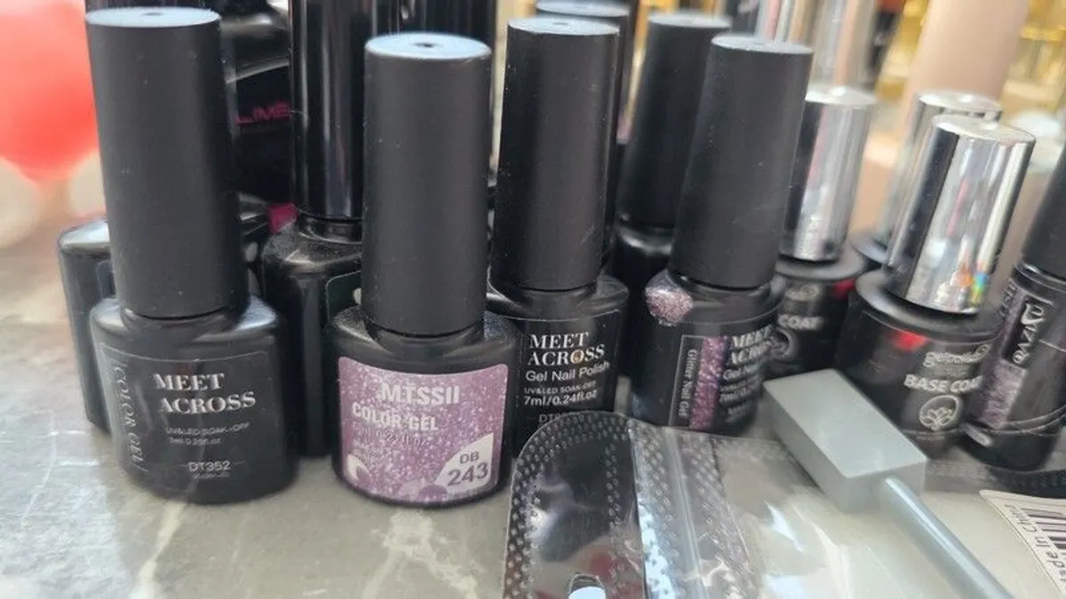 manicure - Image 1