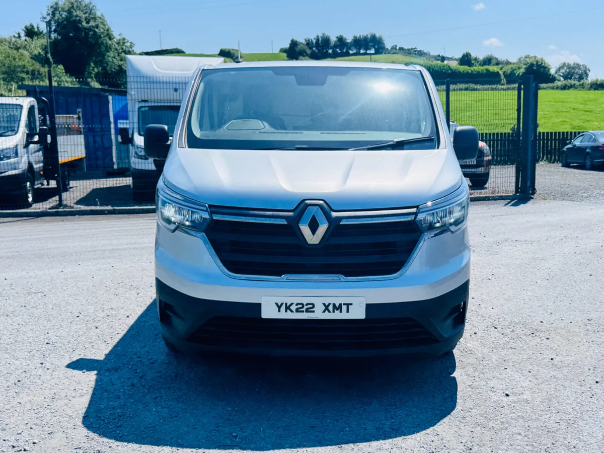 2022 Renault Trafic LWB 150BHP €16250 ON IRISH REG - Image 2