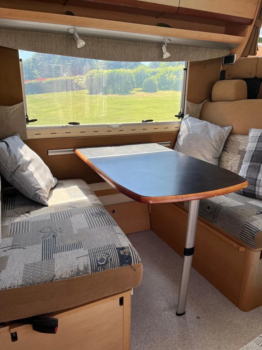 Camper Van - Image 4