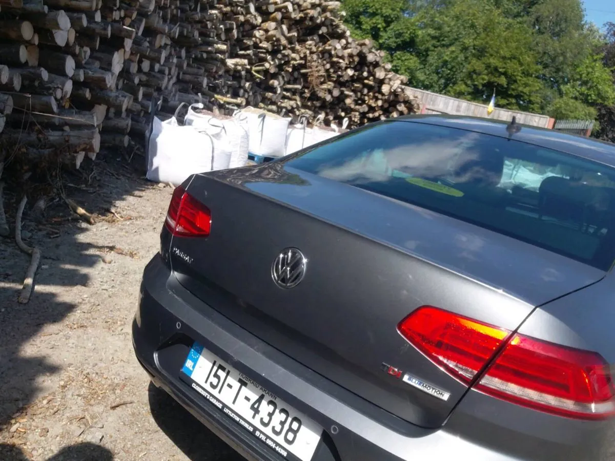 VW Passat tax and test front end damage - Image 1