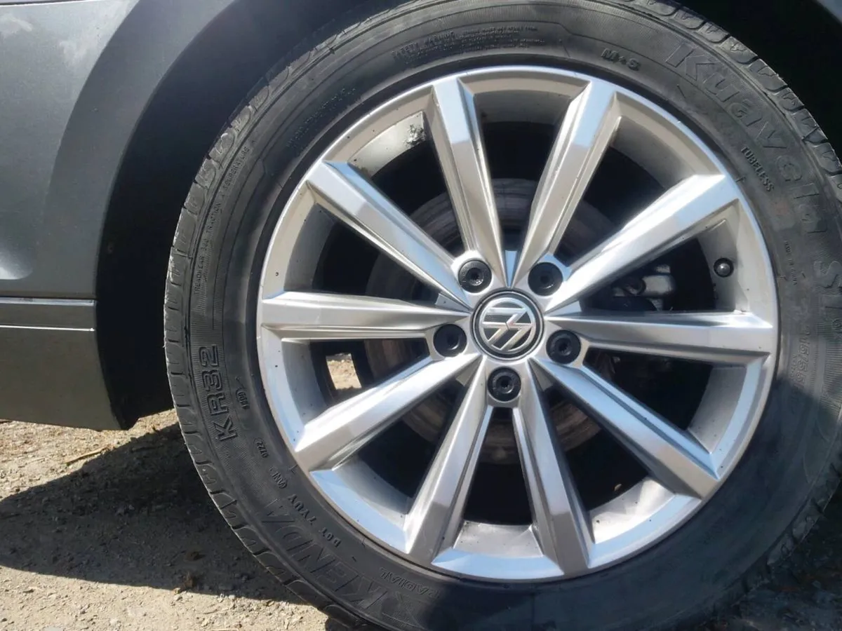 VW Passat tax and test front end damage - Image 2