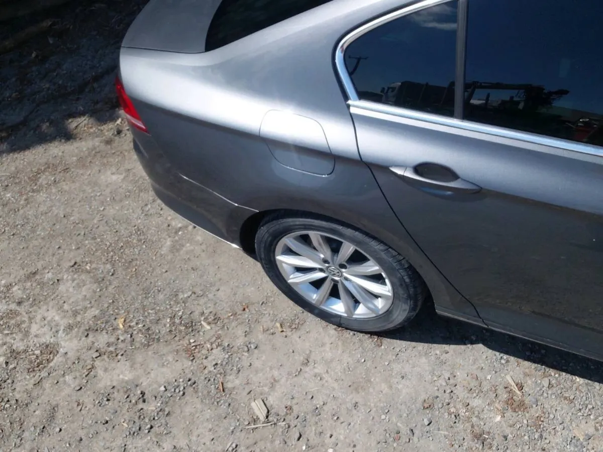 VW Passat tax and test front end damage - Image 3