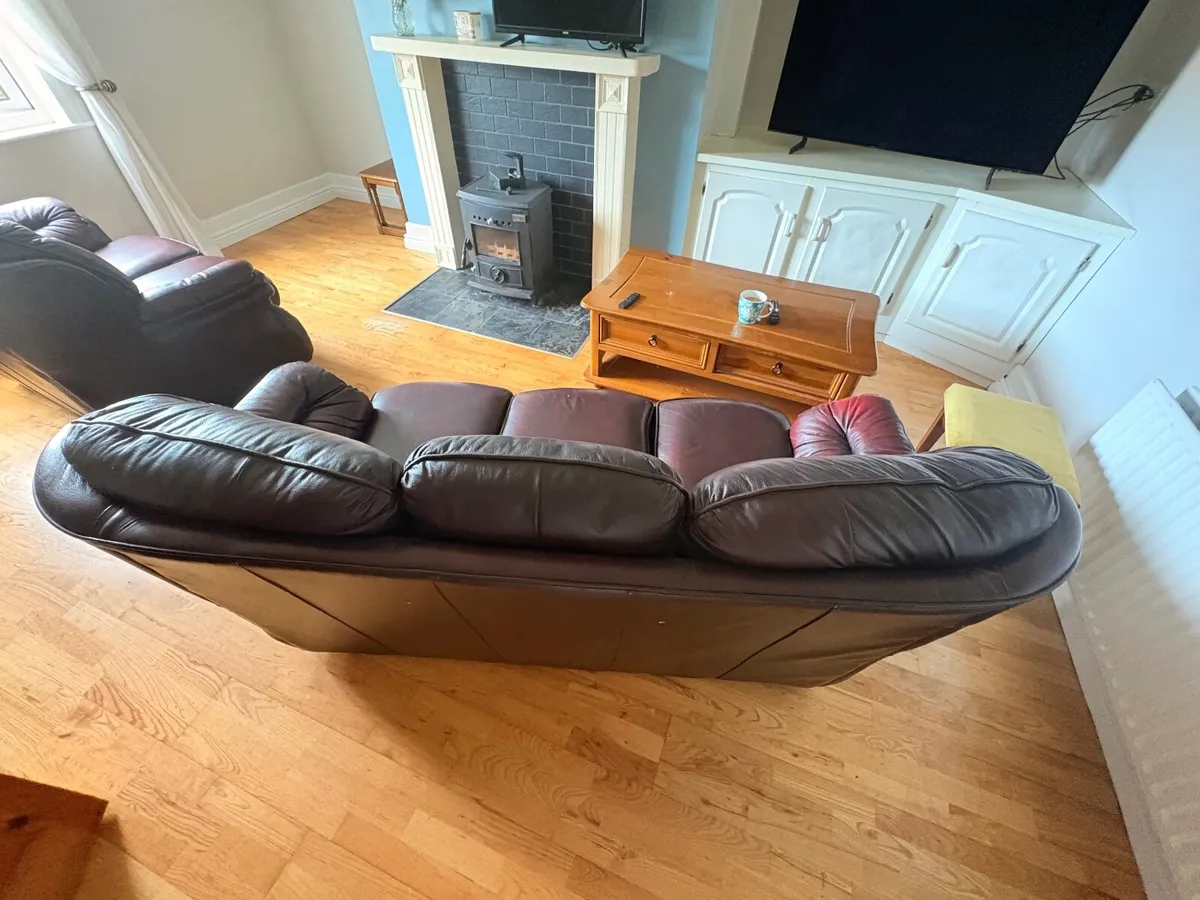 Genuine Leather 3 & 2 Seater Sofa/Couches - Image 4