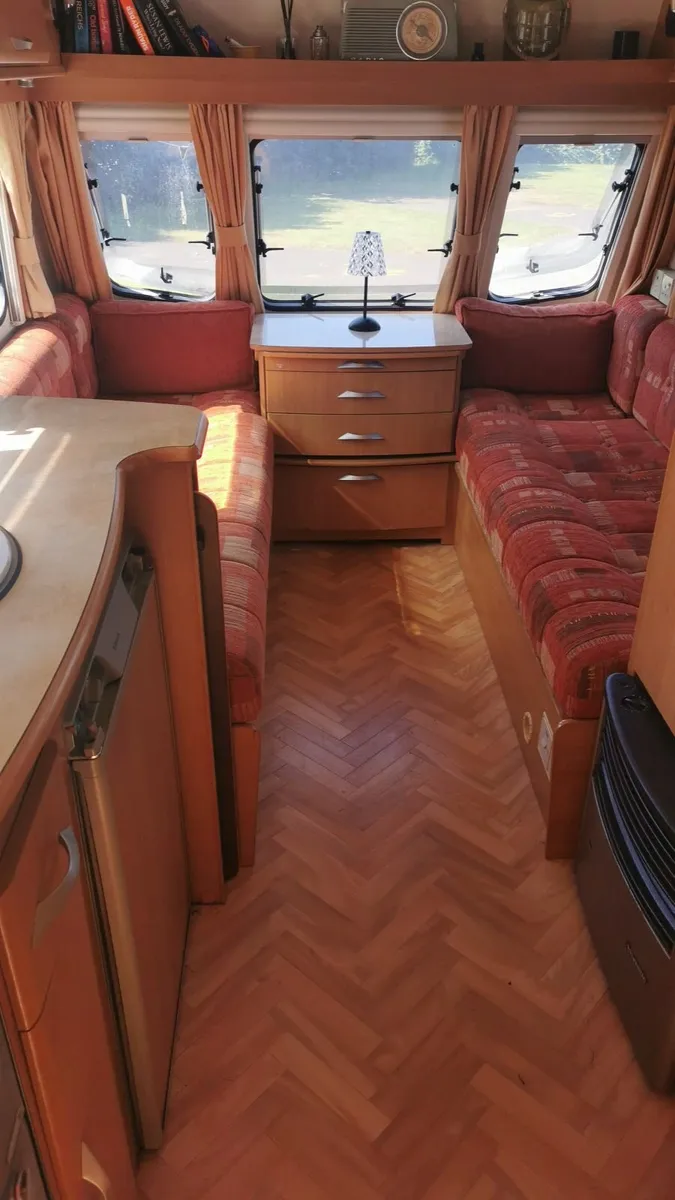 Caravan - Image 3