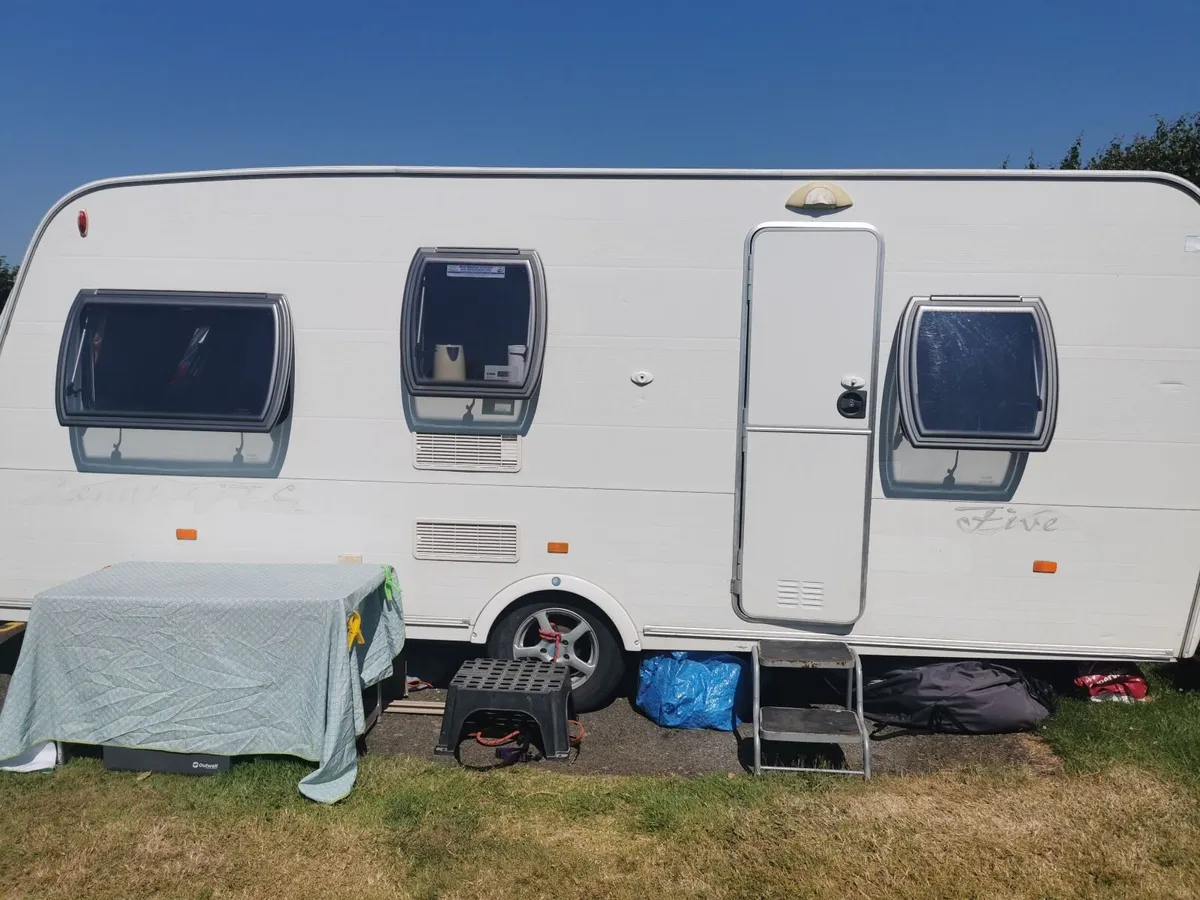 Caravan - Image 2