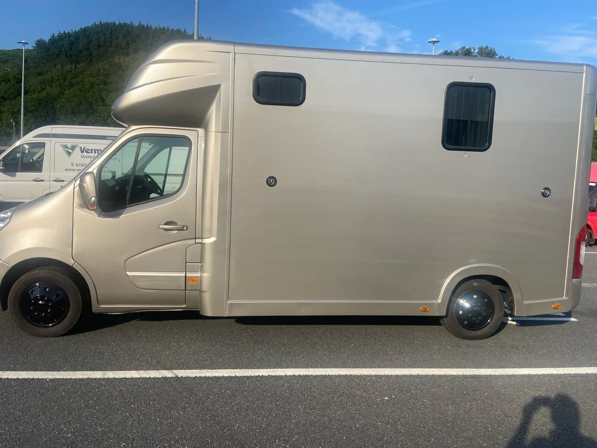 Brand New 3.5 tonnes 2 Box by Regent - Image 3