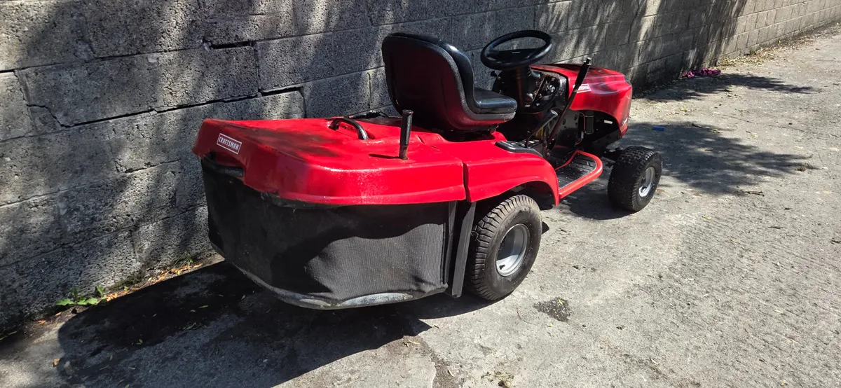Craftsman 19.5hp Ride on Tractor - Image 2