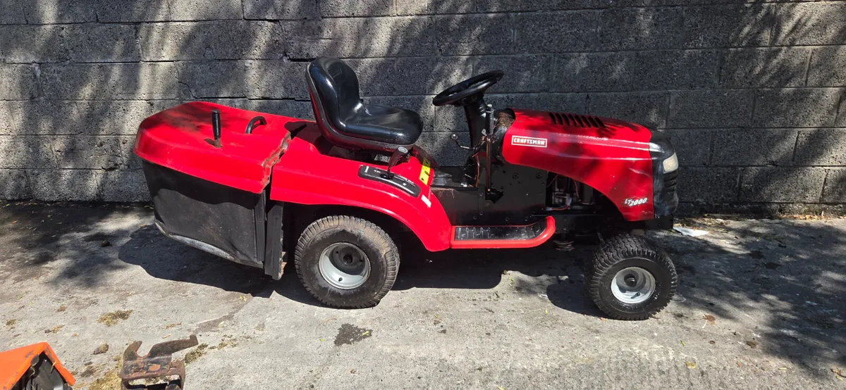 Craftsman 19.5hp Ride on Tractor - Image 3