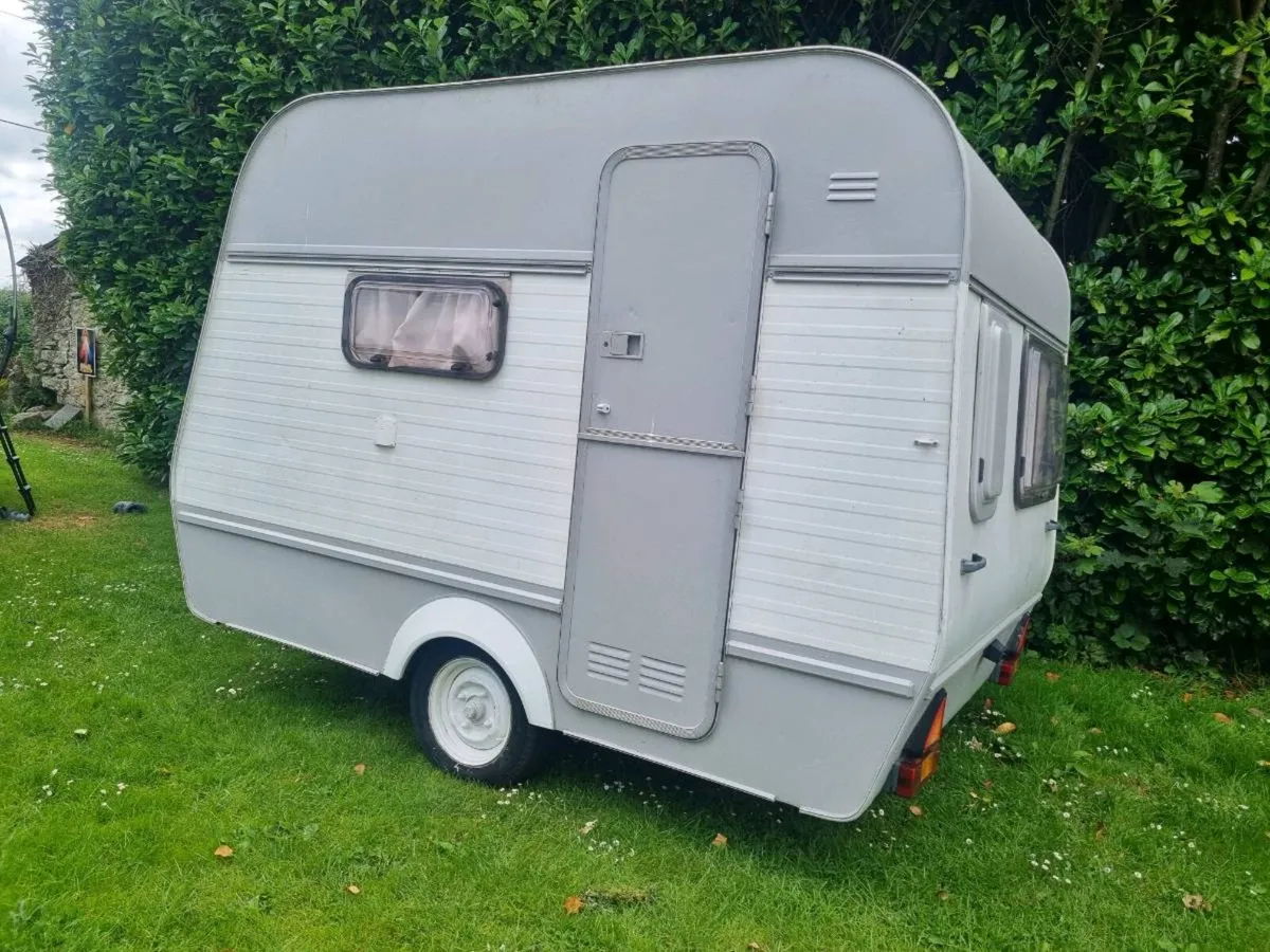 Caravan - Image 4