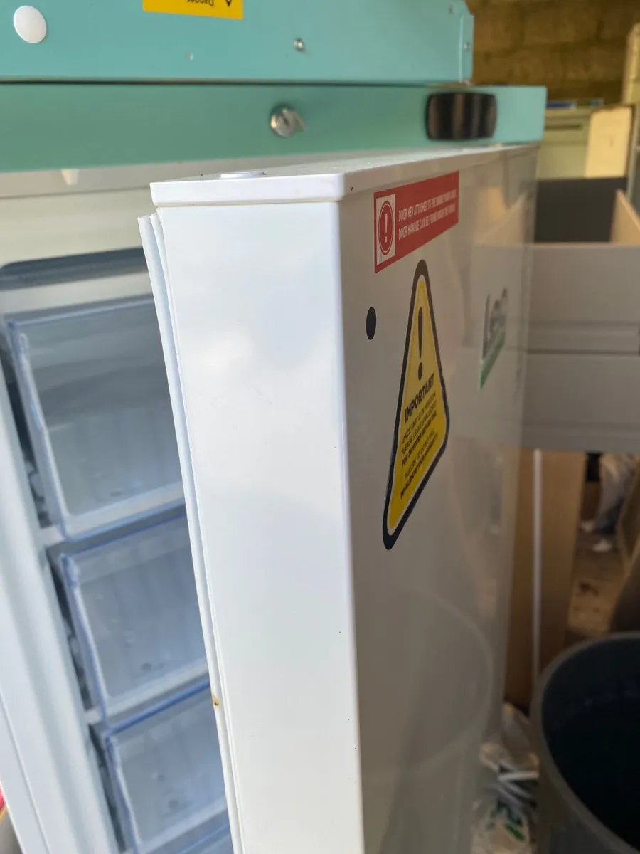 Medical Lab Freezer - Used - 240 Ltrs Capacity - Image 2